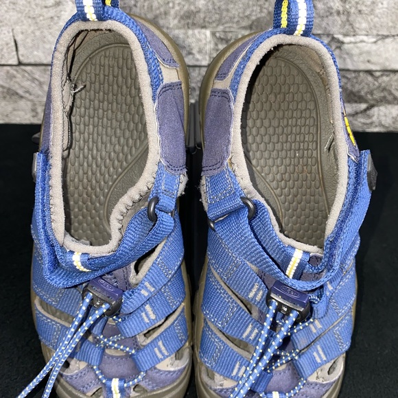 Keen Newport H2 Waterproof Sandals - Boys 4 - Picture 7 of 9